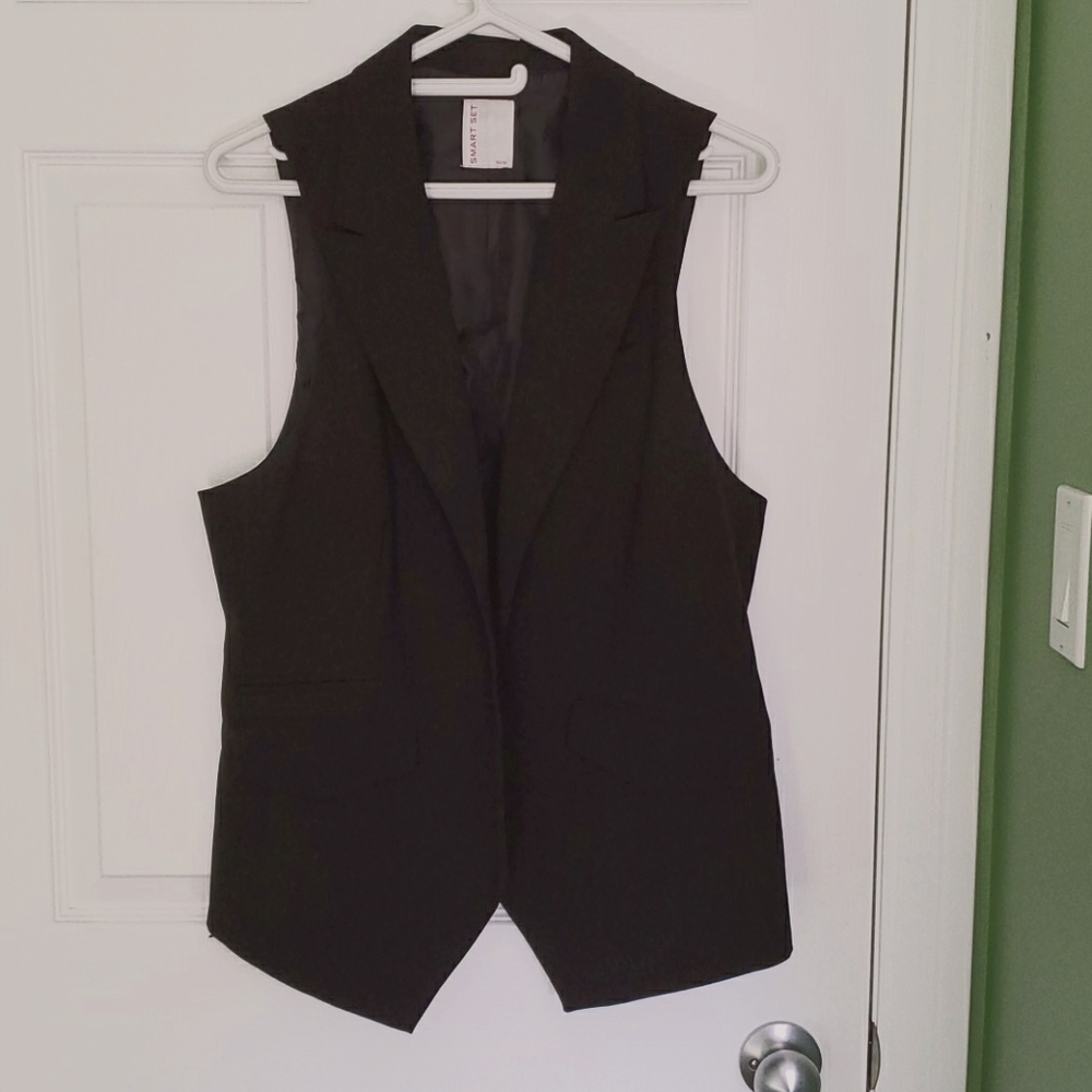 Black vest